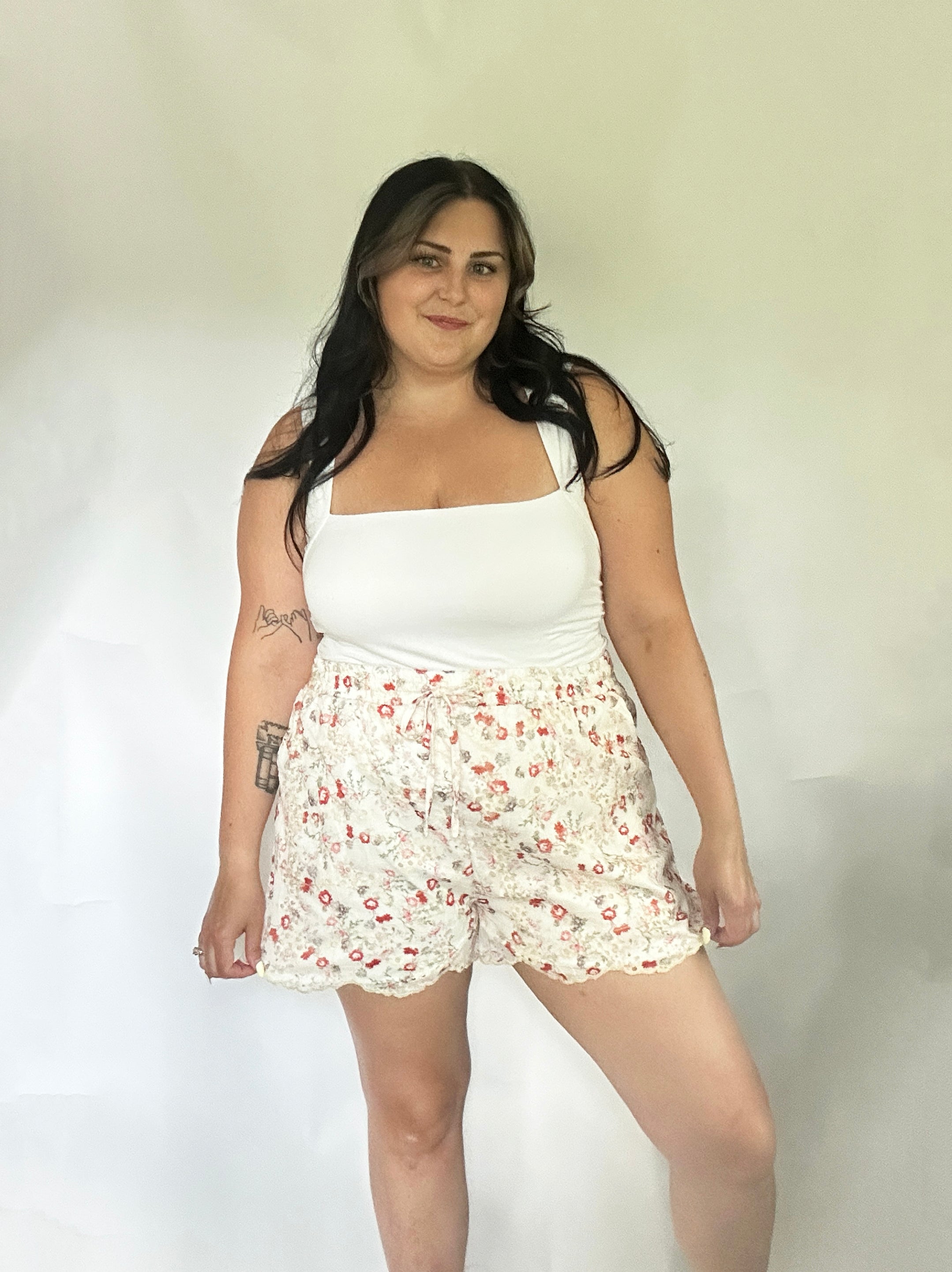 Vintage Rose Shorts | Ivy&Grove