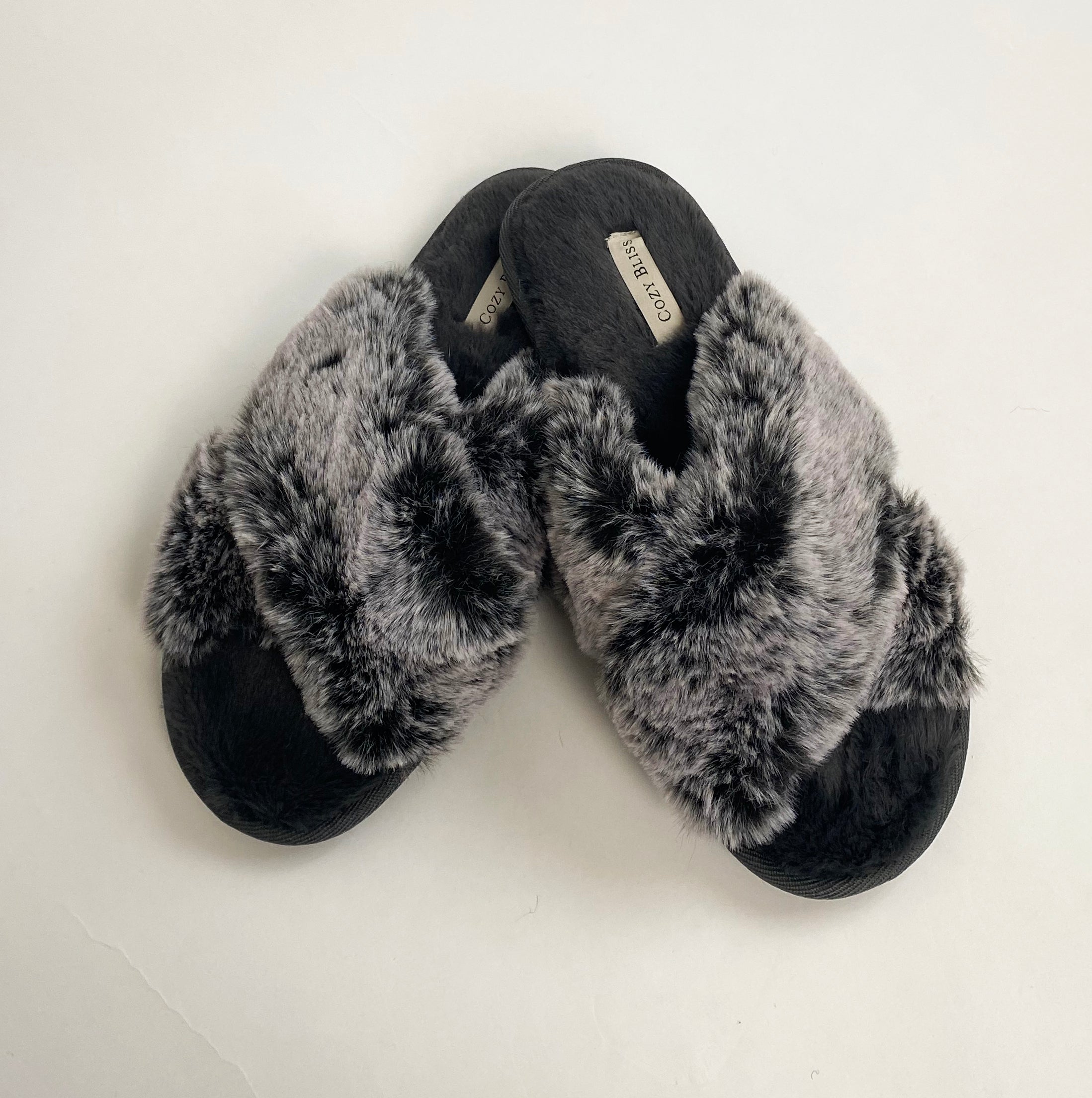 Cozy Black Slippers Women main image 3